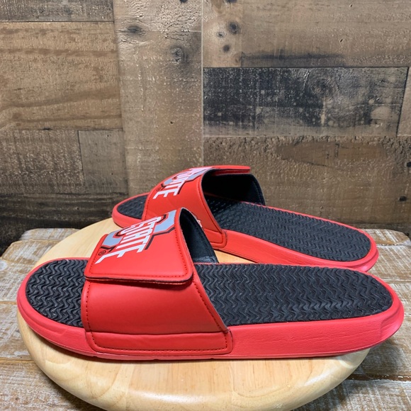 The Ohio State University men’s red adjustable flip flops size 13-14 - Picture 2 of 9